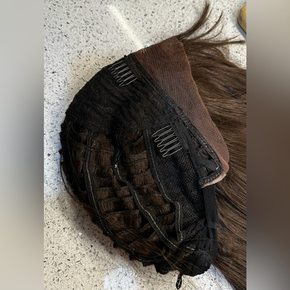 EUC 24” SYNTHETIC HAIR #3 Dark Brown Lace Front Wig with Bangs and long layers - Picture 6 of 8